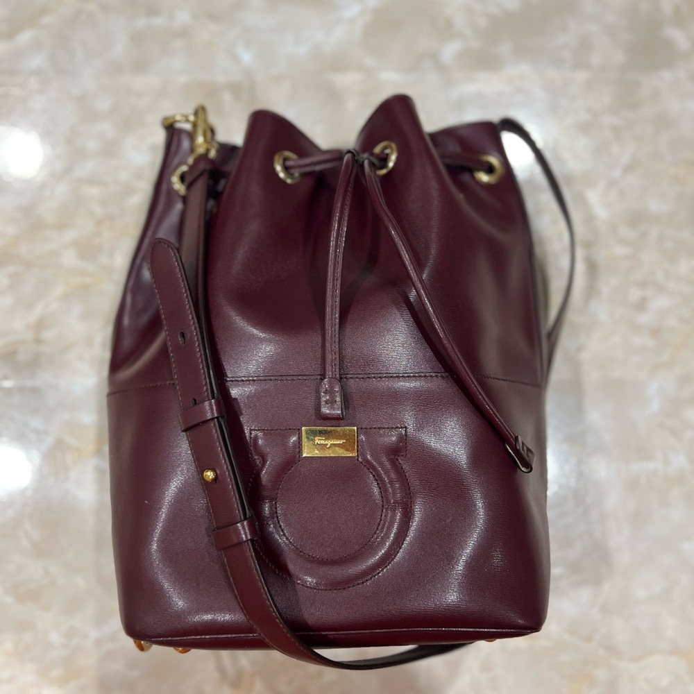🍁SOLD 🍁Salvatore Ferragamo Gancini Bucket Bag